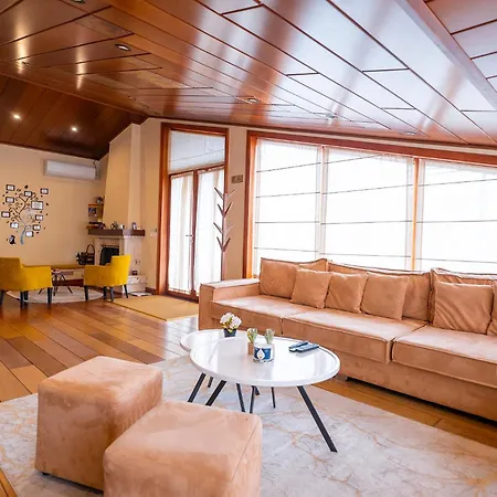 Primestay Penthouse טיראנה