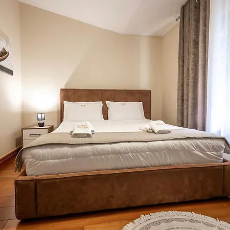 Primestay Penthouse * טיראנה