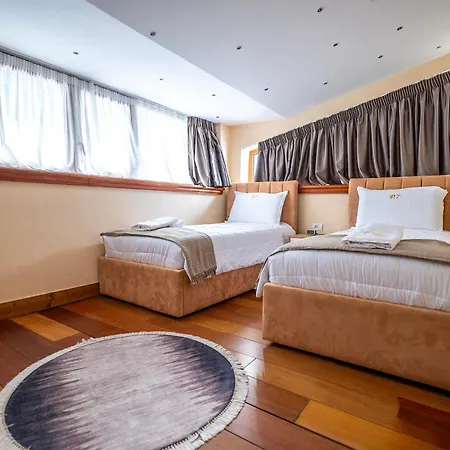 Primestay Penthouse דירה *