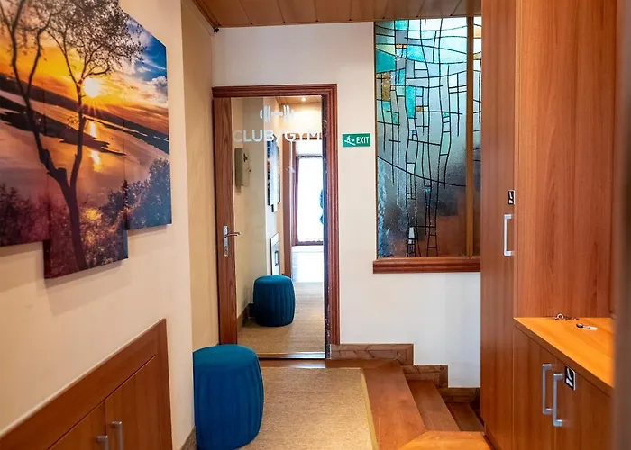 Primestay Penthouse Apartment