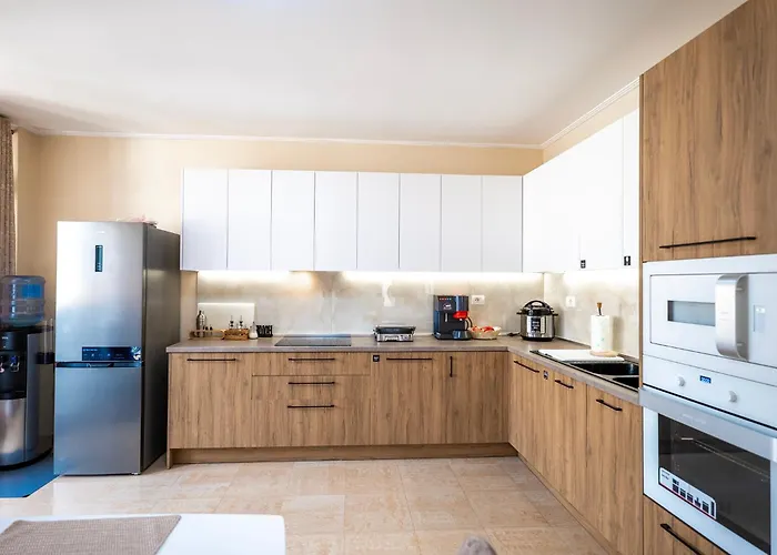 Primestay Penthouse *