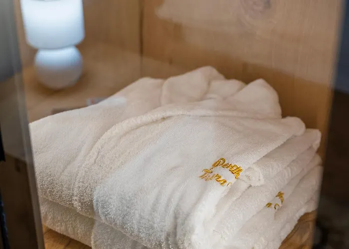 Primestay Penthouse Apartment